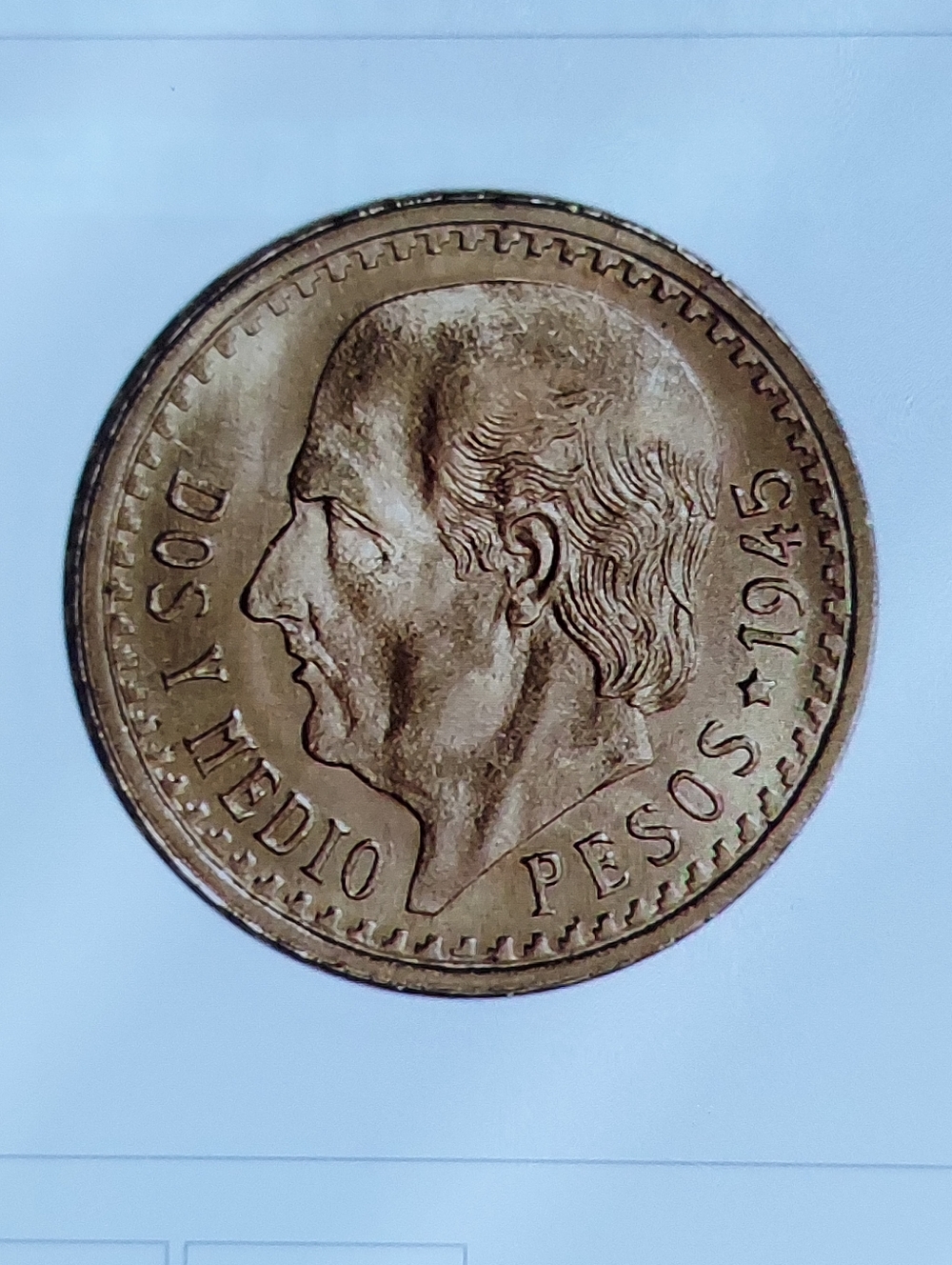 Mexican Dos y Medio Pesos 1945 Gold-Colored Coin